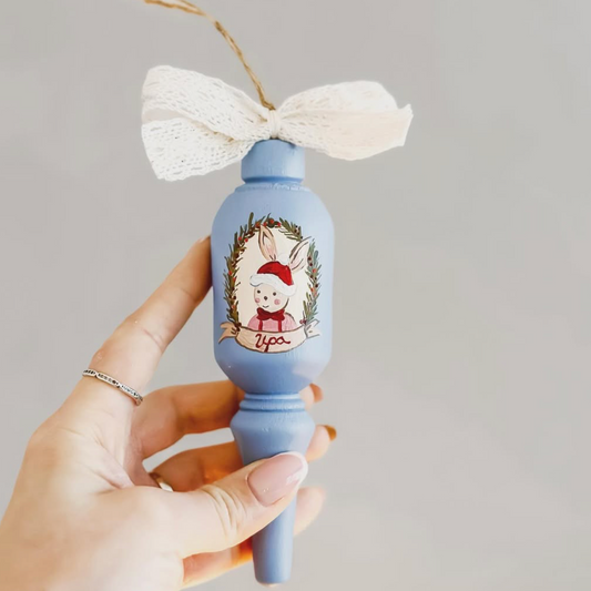 Рачно цртан лампион „Мразулец“ со зајче и име